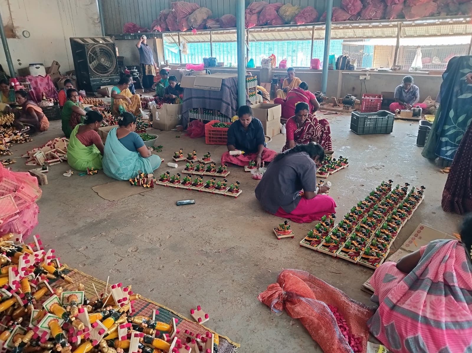 Natural dyes and wooden forms
